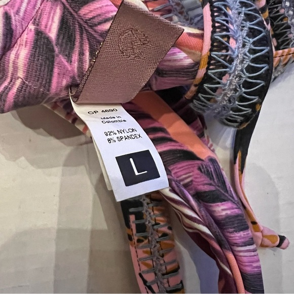 Maaji Reversible Bikini Pink and Black Women's Bikini NWOT - Picture 5 of 12